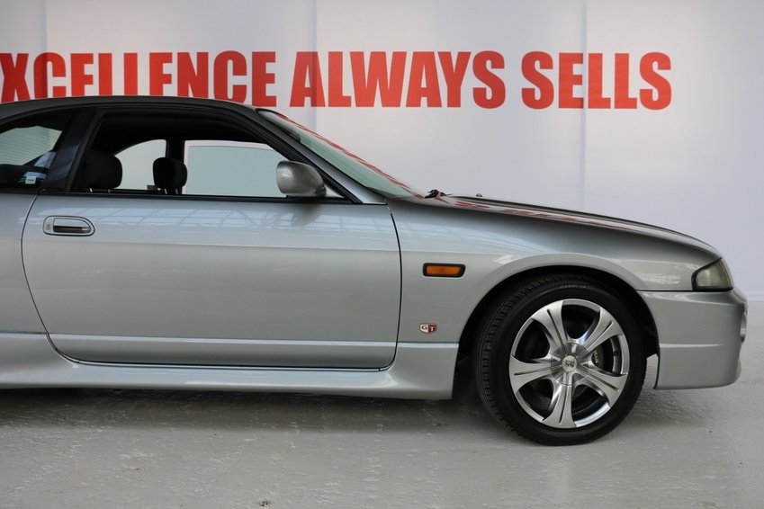 View NISSAN SKYLINE R33 GTST SPEC 2 HIGH QUALITY EXCEPTIONALLY CLEAN UNMOLESTED 