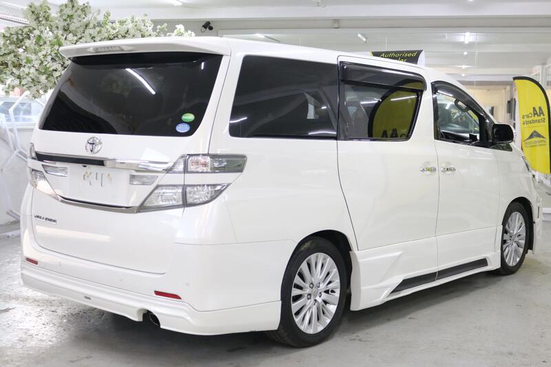 TOYOTA VELLFIRE