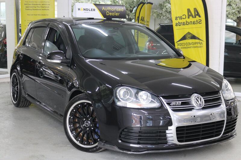 View VOLKSWAGEN GOLF 3.2 V6 R32 