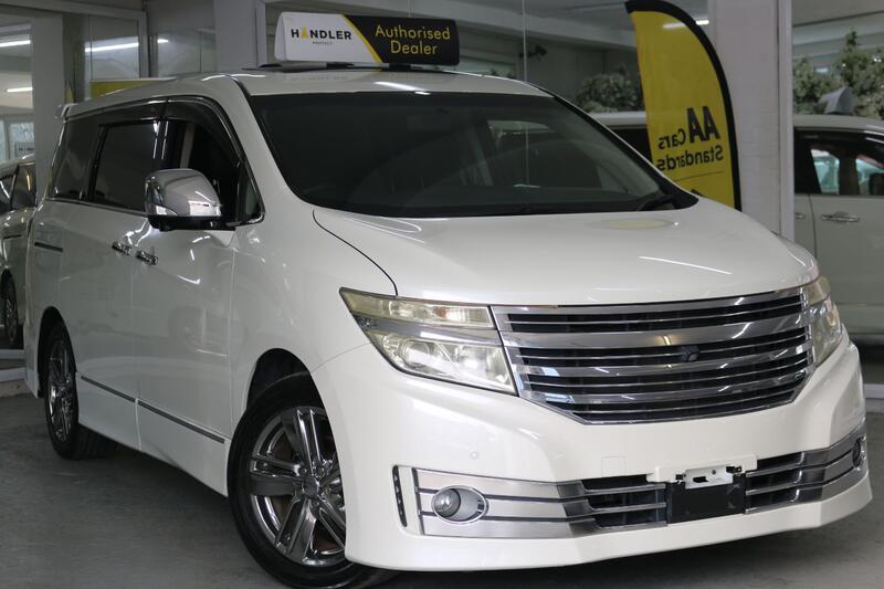 NISSAN ELGRAND