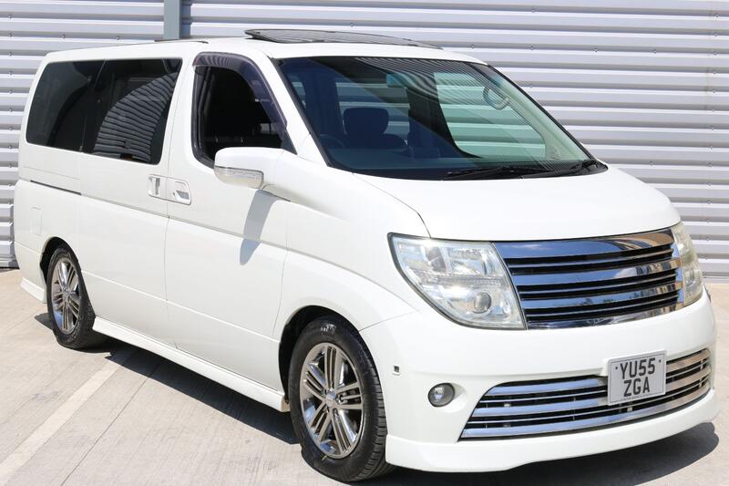 View NISSAN ELGRAND 3.5 V6 AUTECH RIDER 
