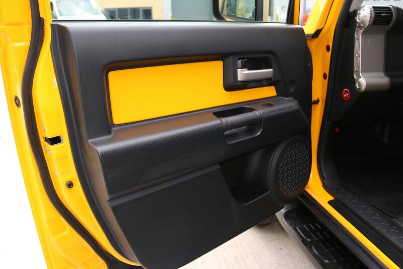 TOYOTA FJ CRUISER