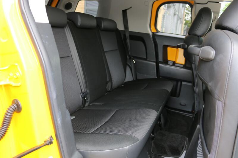 TOYOTA FJ CRUISER