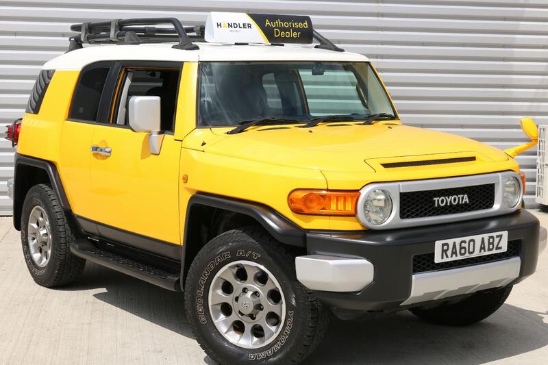 View TOYOTA FJ CRUISER -