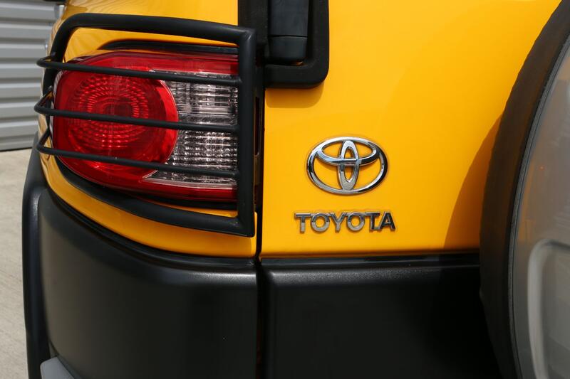 TOYOTA FJ CRUISER