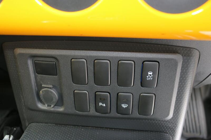 TOYOTA FJ CRUISER