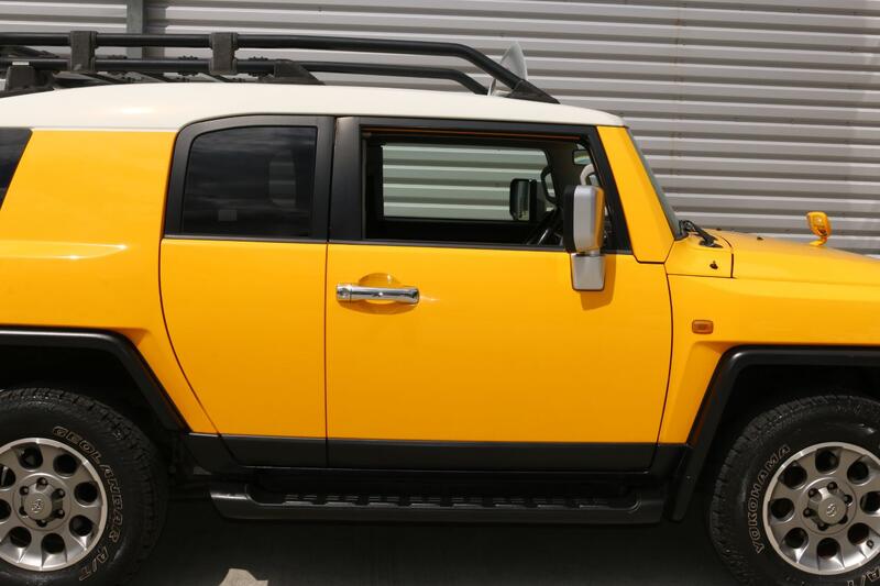 TOYOTA FJ CRUISER