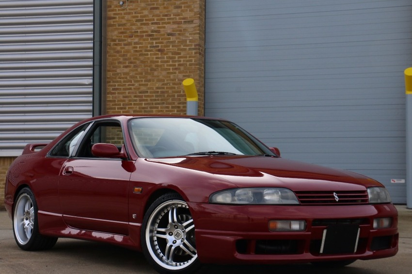 NISSAN SKYLINE