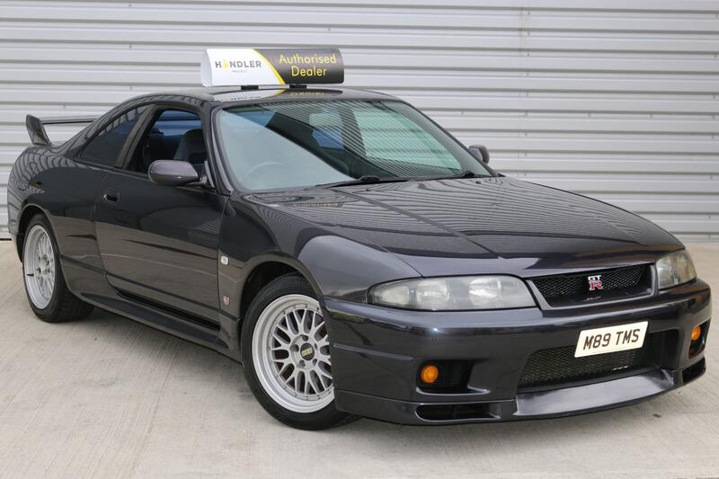 View NISSAN SKYLINE GTR R33