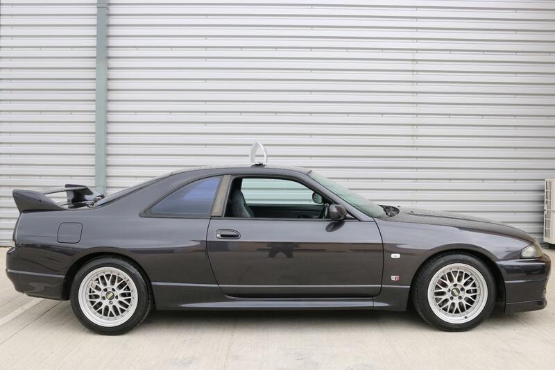 NISSAN SKYLINE