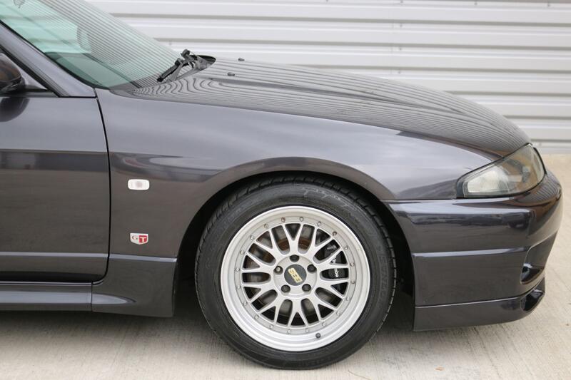NISSAN SKYLINE
