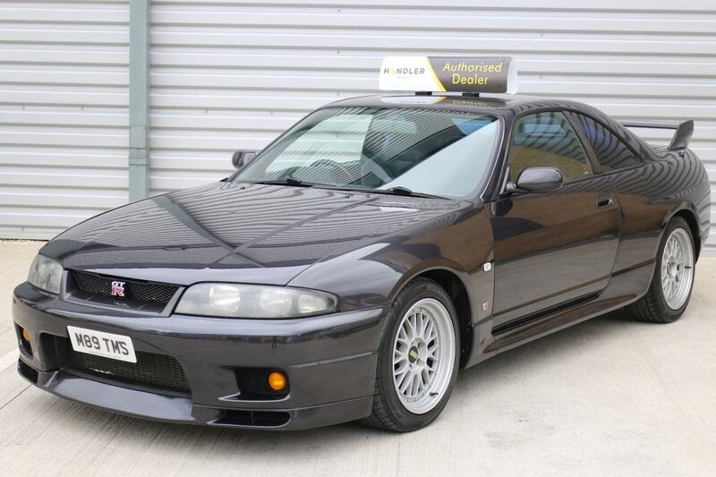 NISSAN SKYLINE