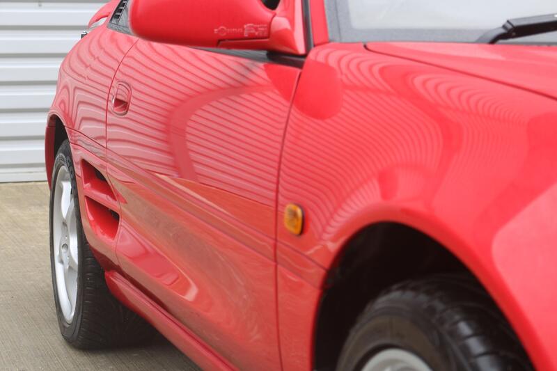 TOYOTA MR2