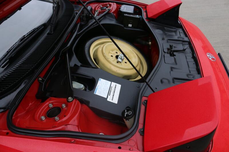 TOYOTA MR2