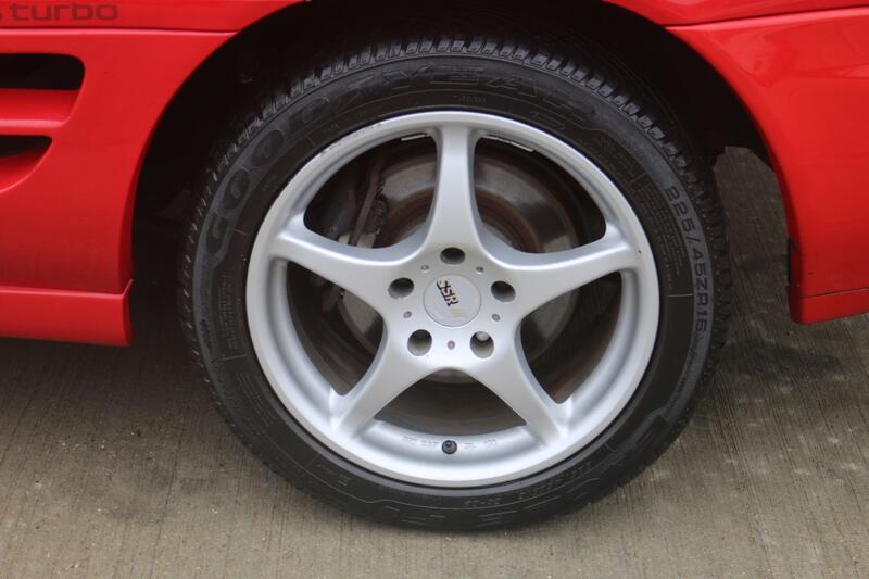 TOYOTA MR2