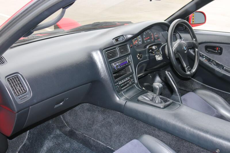 TOYOTA MR2