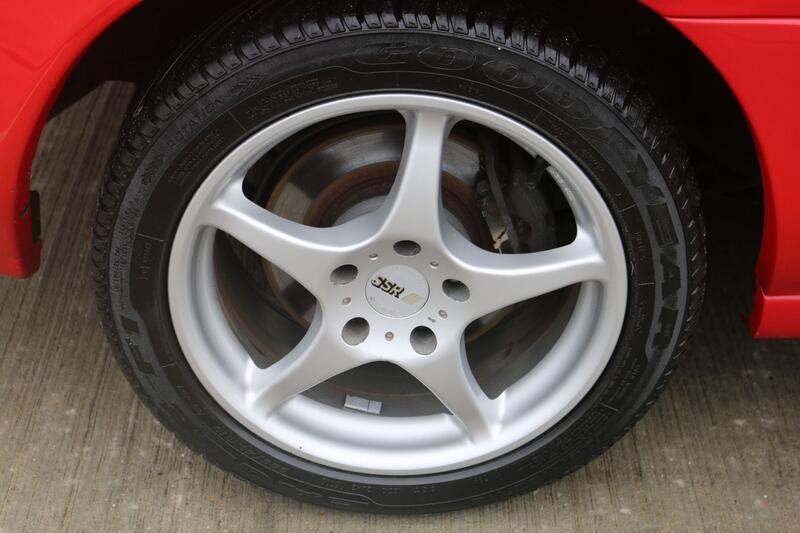 TOYOTA MR2