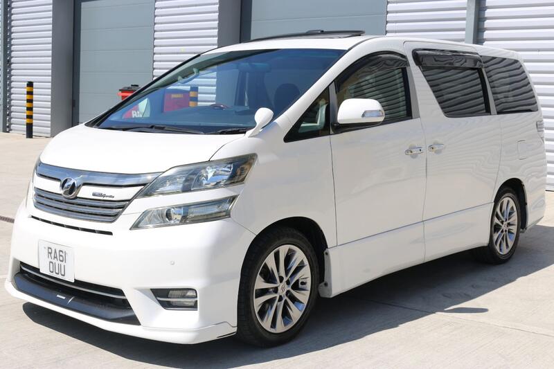 TOYOTA VELLFIRE