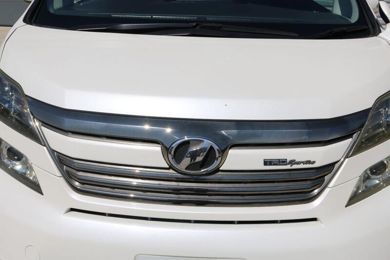 TOYOTA VELLFIRE