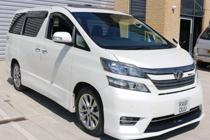 TOYOTA VELLFIRE