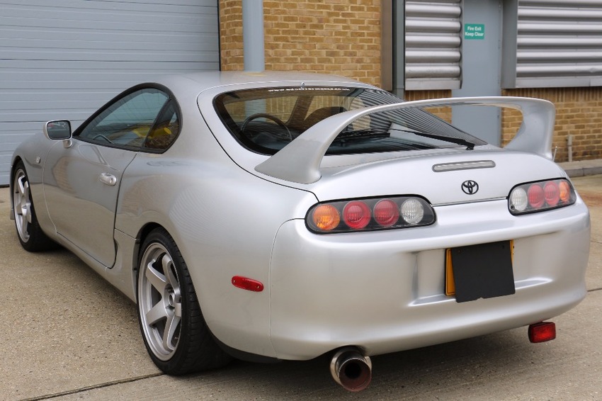 TOYOTA SUPRA