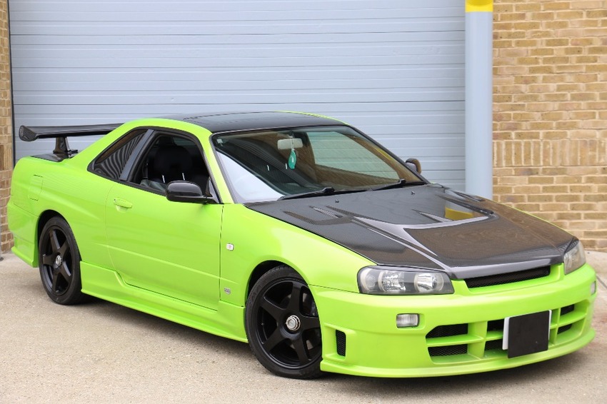 NISSAN SKYLINE