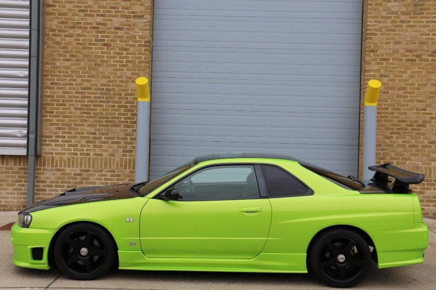 NISSAN SKYLINE