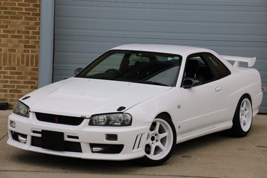 NISSAN SKYLINE