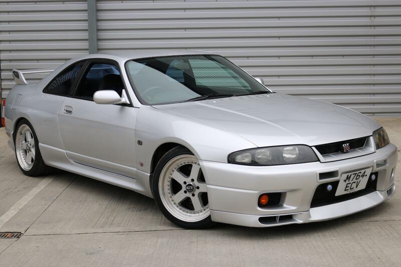 View NISSAN SKYLINE 2.6 GT-R R33