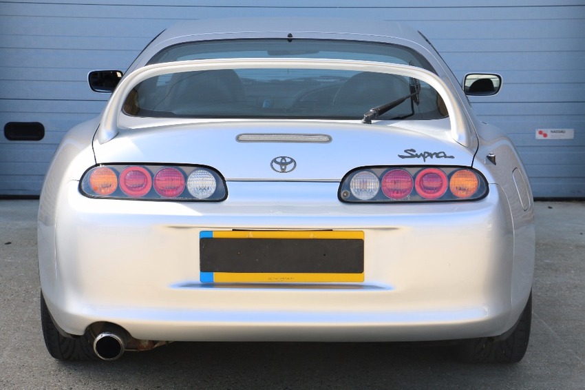 TOYOTA SUPRA