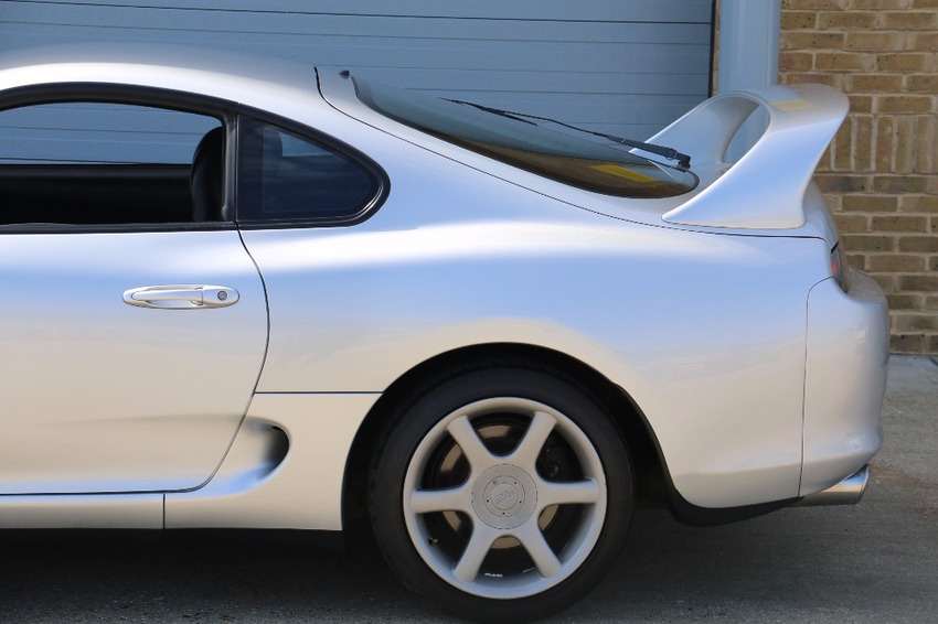TOYOTA SUPRA