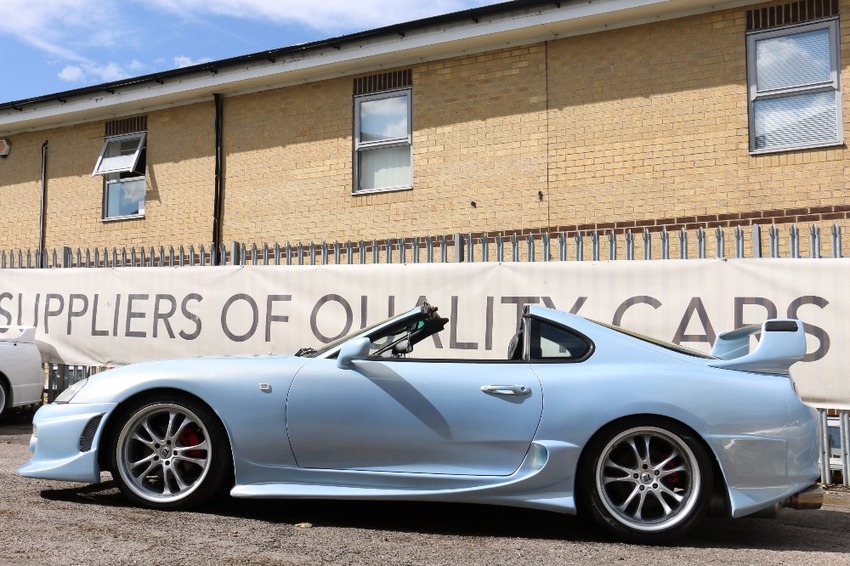 TOYOTA SUPRA