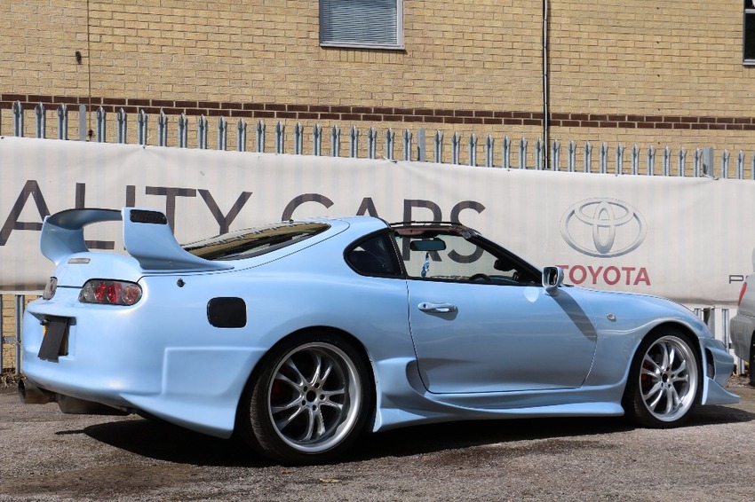 TOYOTA SUPRA