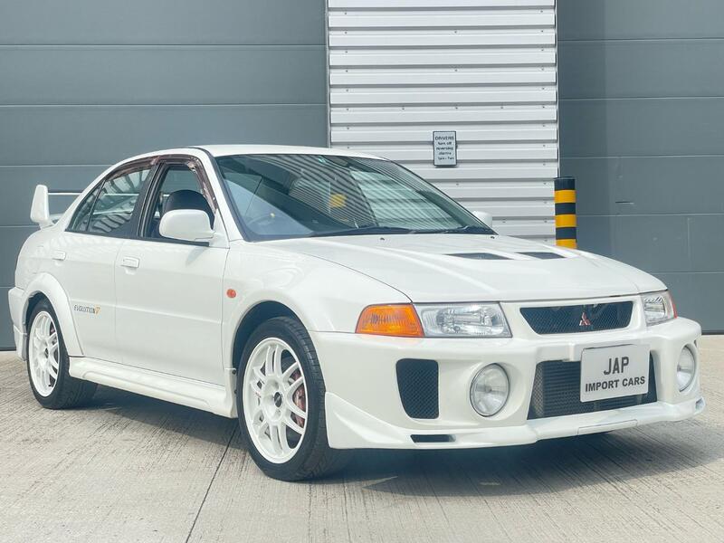View MITSUBISHI LANCER EVO V / 5 GSR