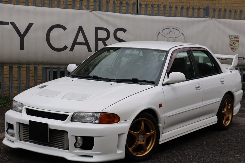 View MITSUBISHI LANCER EVO 3 GSR