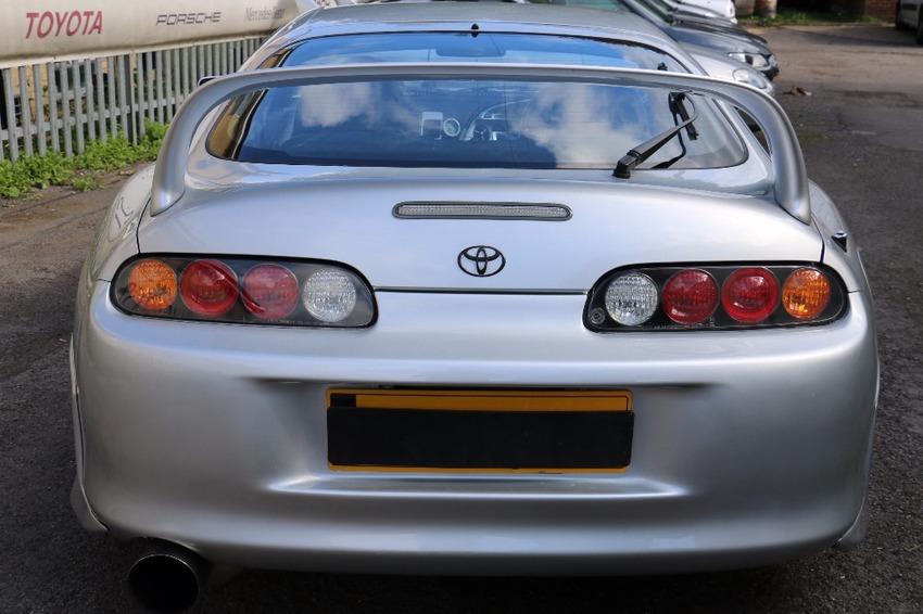 TOYOTA SUPRA