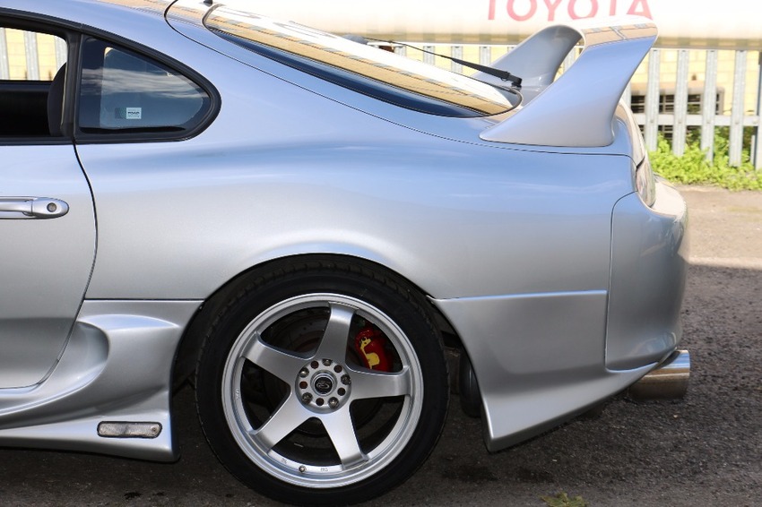TOYOTA SUPRA