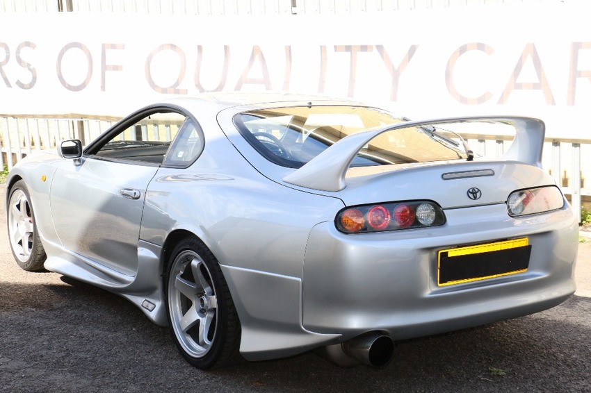 TOYOTA SUPRA