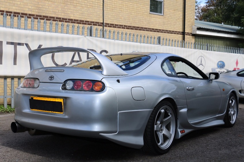 TOYOTA SUPRA