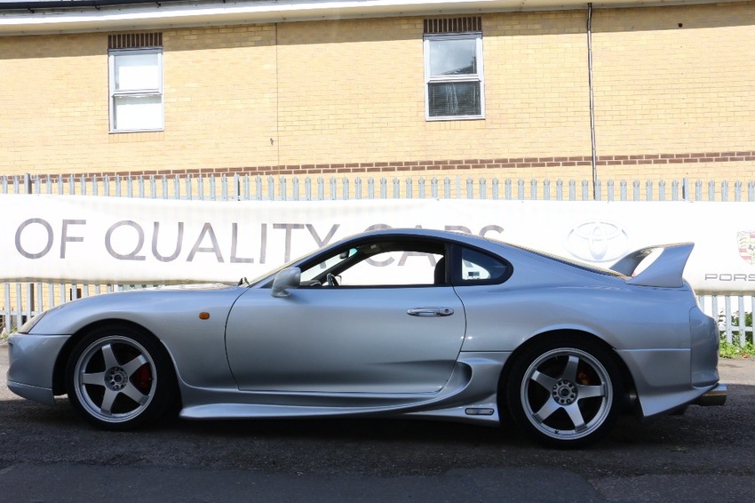 TOYOTA SUPRA