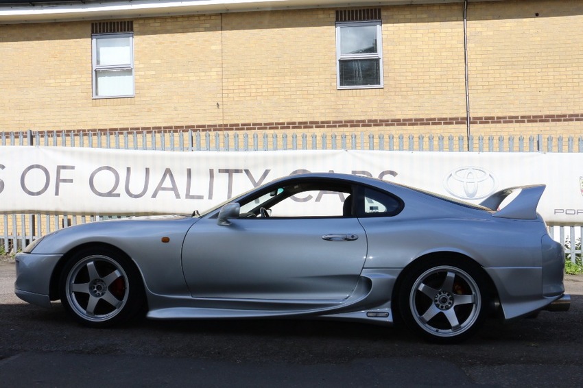 TOYOTA SUPRA