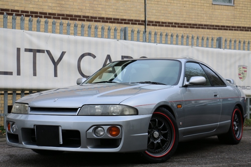 NISSAN SKYLINE