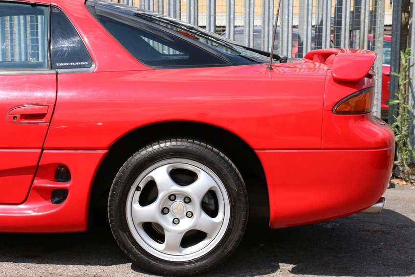 MITSUBISHI 3000GT