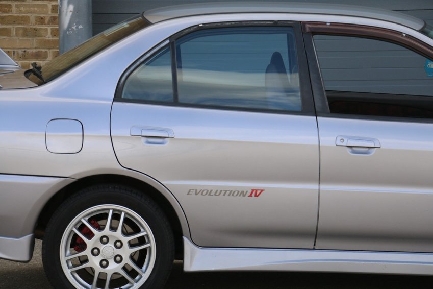 MITSUBISHI EVOLUTION