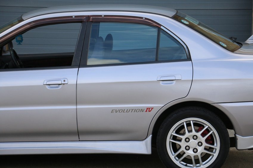 MITSUBISHI EVOLUTION