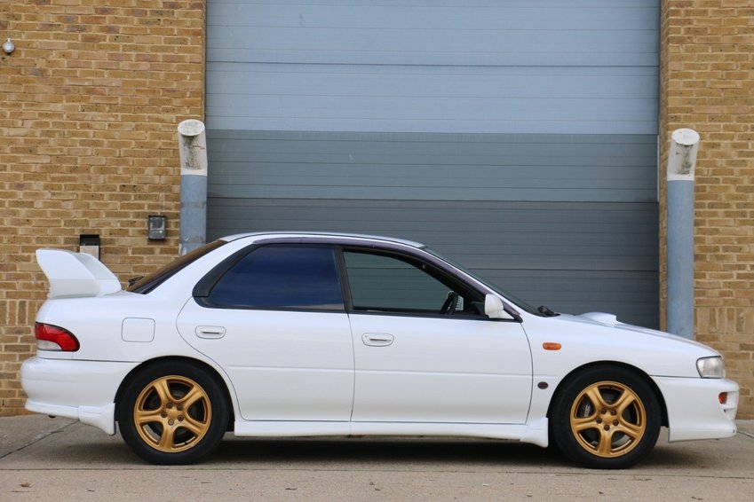 SUBARU IMPREZA