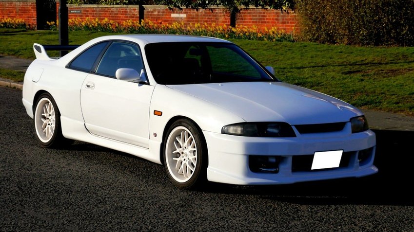 NISSAN SKYLINE