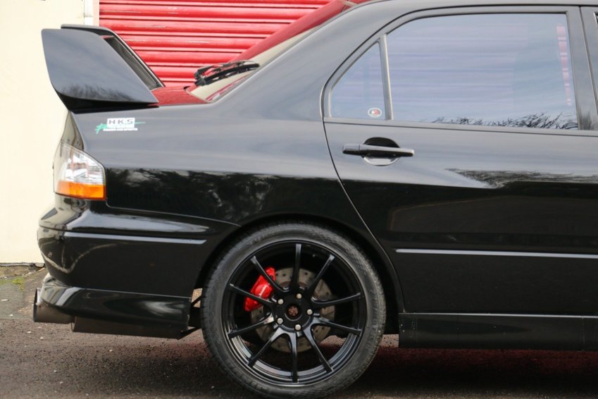 MITSUBISHI LANCER