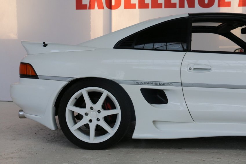 TOYOTA MR2