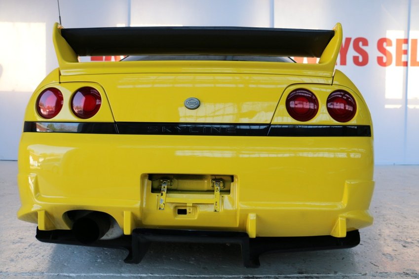 NISSAN SKYLINE